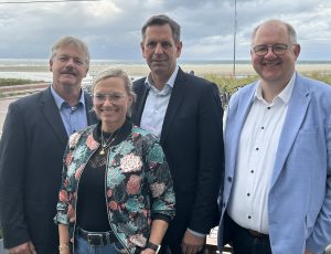 Melanie Helms, Olaf Look und Markus Stanggassinger vereinbarten mit Olaf Lies, weiter im regelmäßigen Austausch zu bleiben.